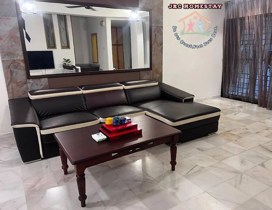 Jrc Homestay Pj 1310 Permas Jaya Johor Bahru Holiday home