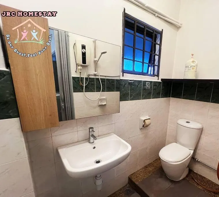 ג'והור בהרו Jrc Homestay Pj 1310 Permas Jaya בית נופש