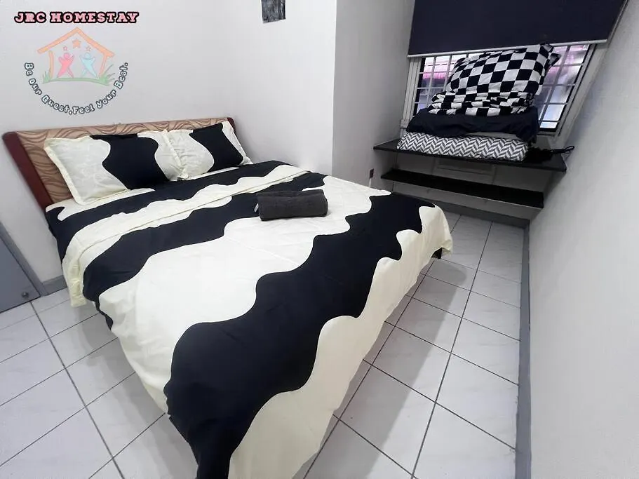 בית נופש ג'והור בהרו Jrc Homestay Pj 1310 Permas Jaya מלזיה